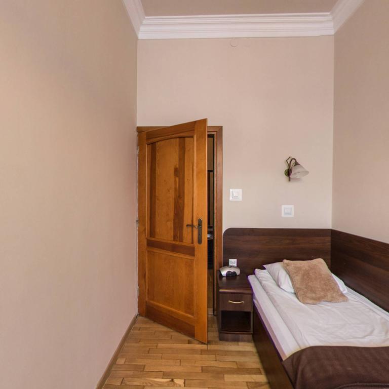 Hotel apartamentowy Kajzer 2*